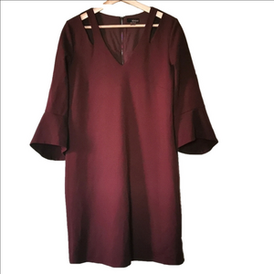 Burgundy Renuar cocktail dress. Size Medium. EUC
